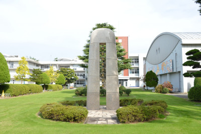 祈りと誓いの塔